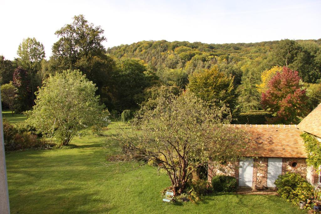 Bed and Breakfast Les Jardins De L'Aulnaie Fontaine-sous-Jouy Zimmer foto