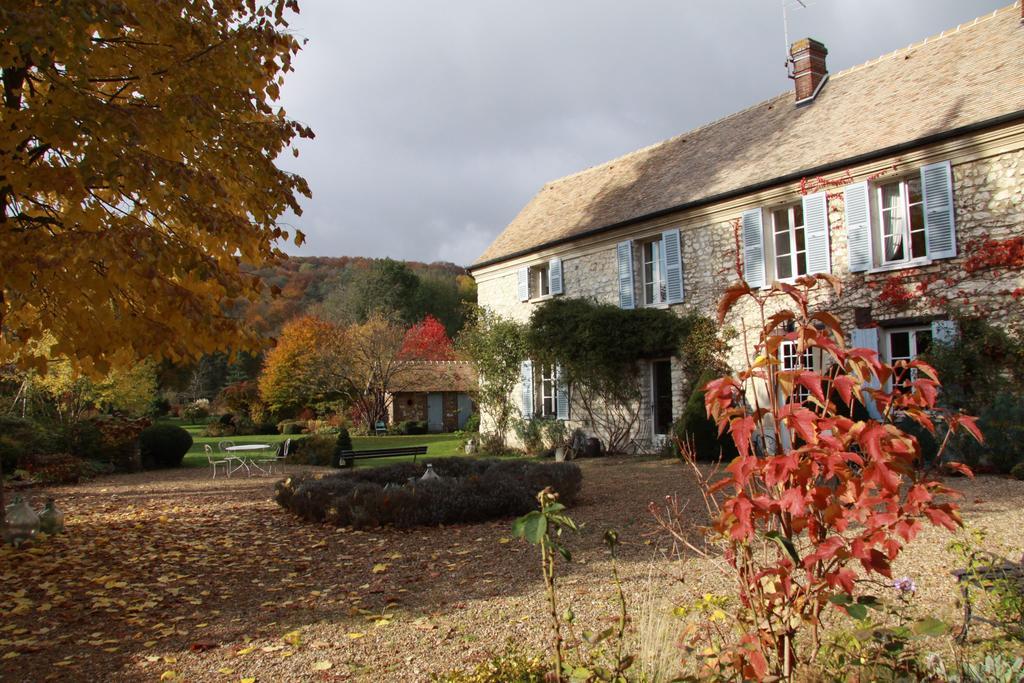 Bed and Breakfast Les Jardins De L'Aulnaie Fontaine-sous-Jouy Exterior foto